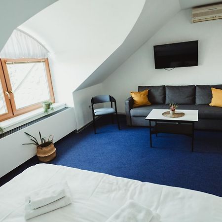 Hotel U Racka Ostrožská Nová Ves Eksteriør billede