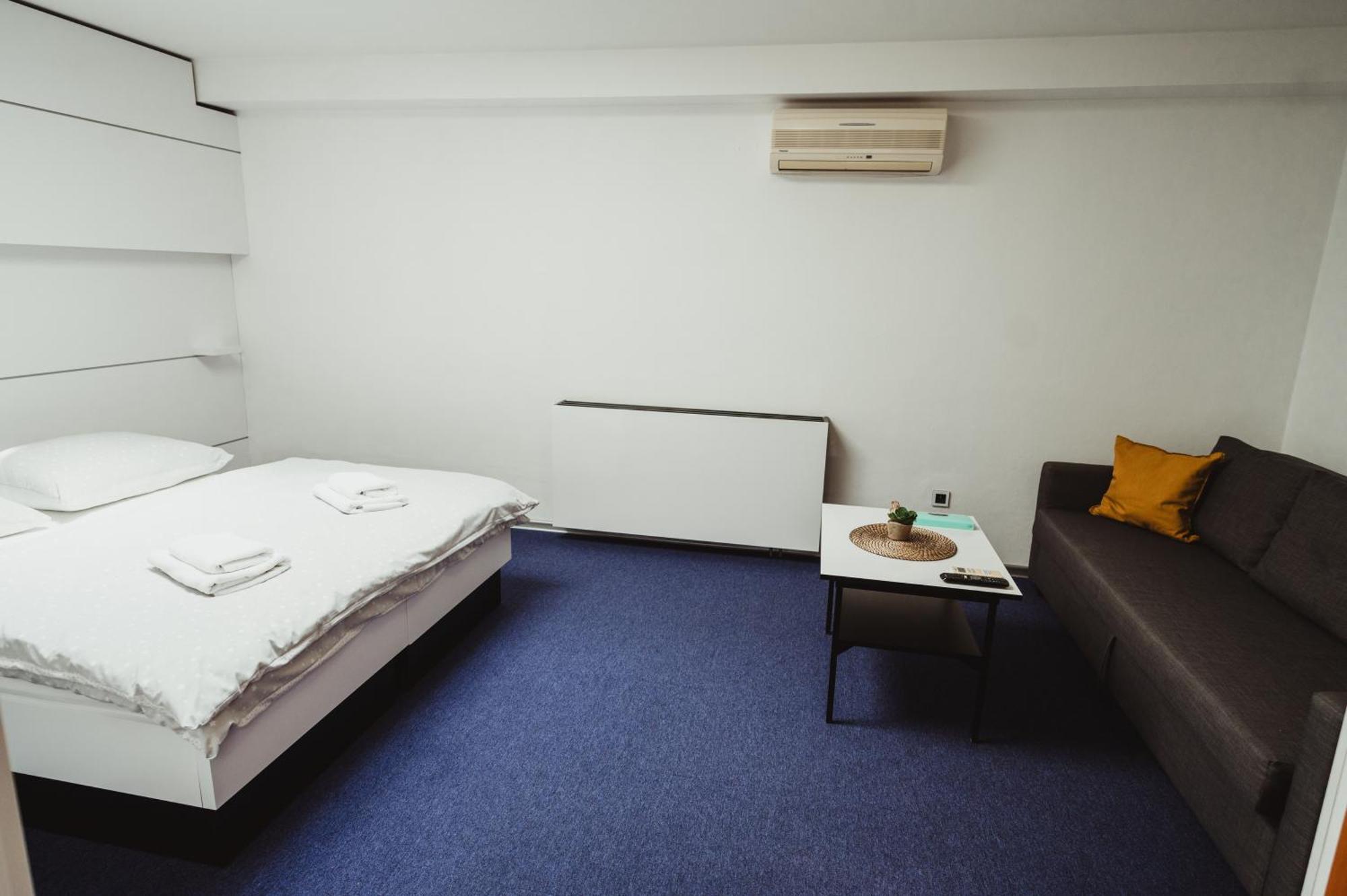 Hotel U Racka Ostrožská Nová Ves Eksteriør billede