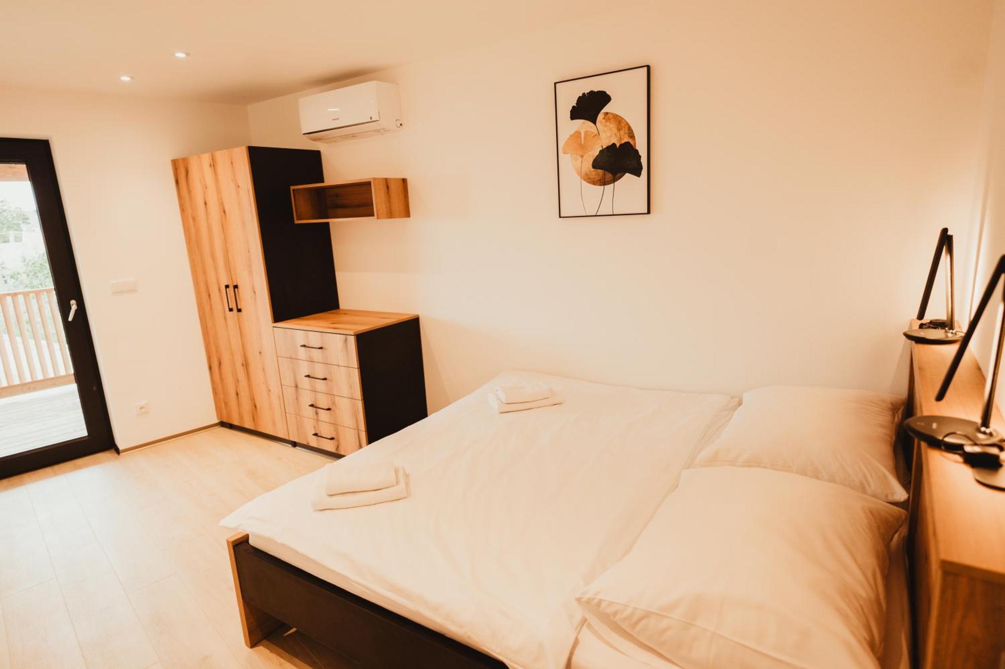 Hotel U Racka Ostrožská Nová Ves Eksteriør billede