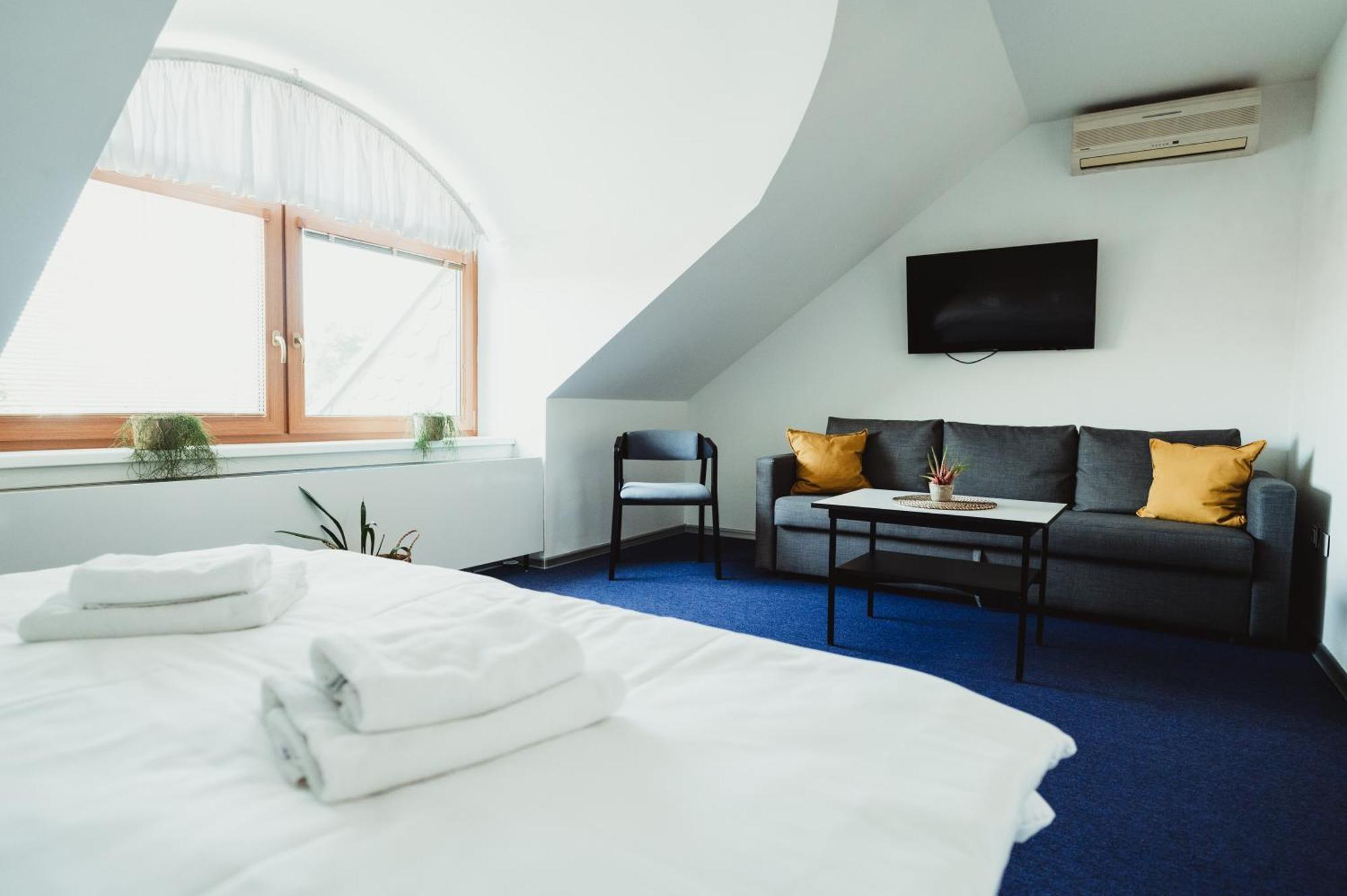 Hotel U Racka Ostrožská Nová Ves Eksteriør billede