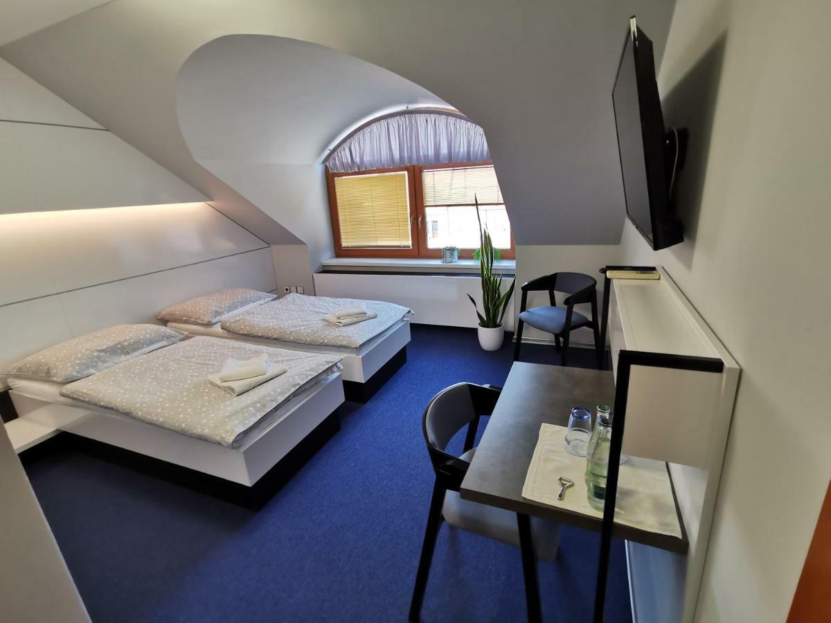 Hotel U Racka Ostrožská Nová Ves Eksteriør billede