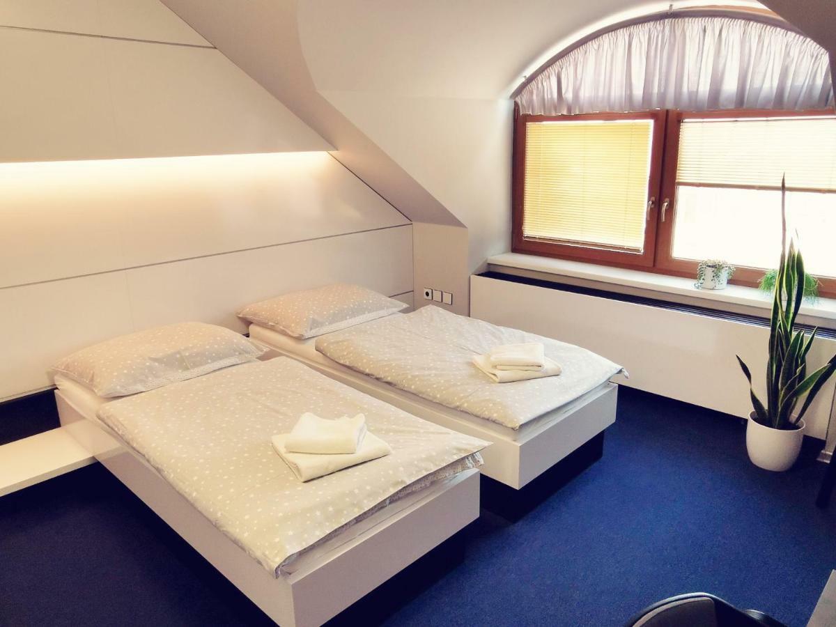 Hotel U Racka Ostrožská Nová Ves Eksteriør billede